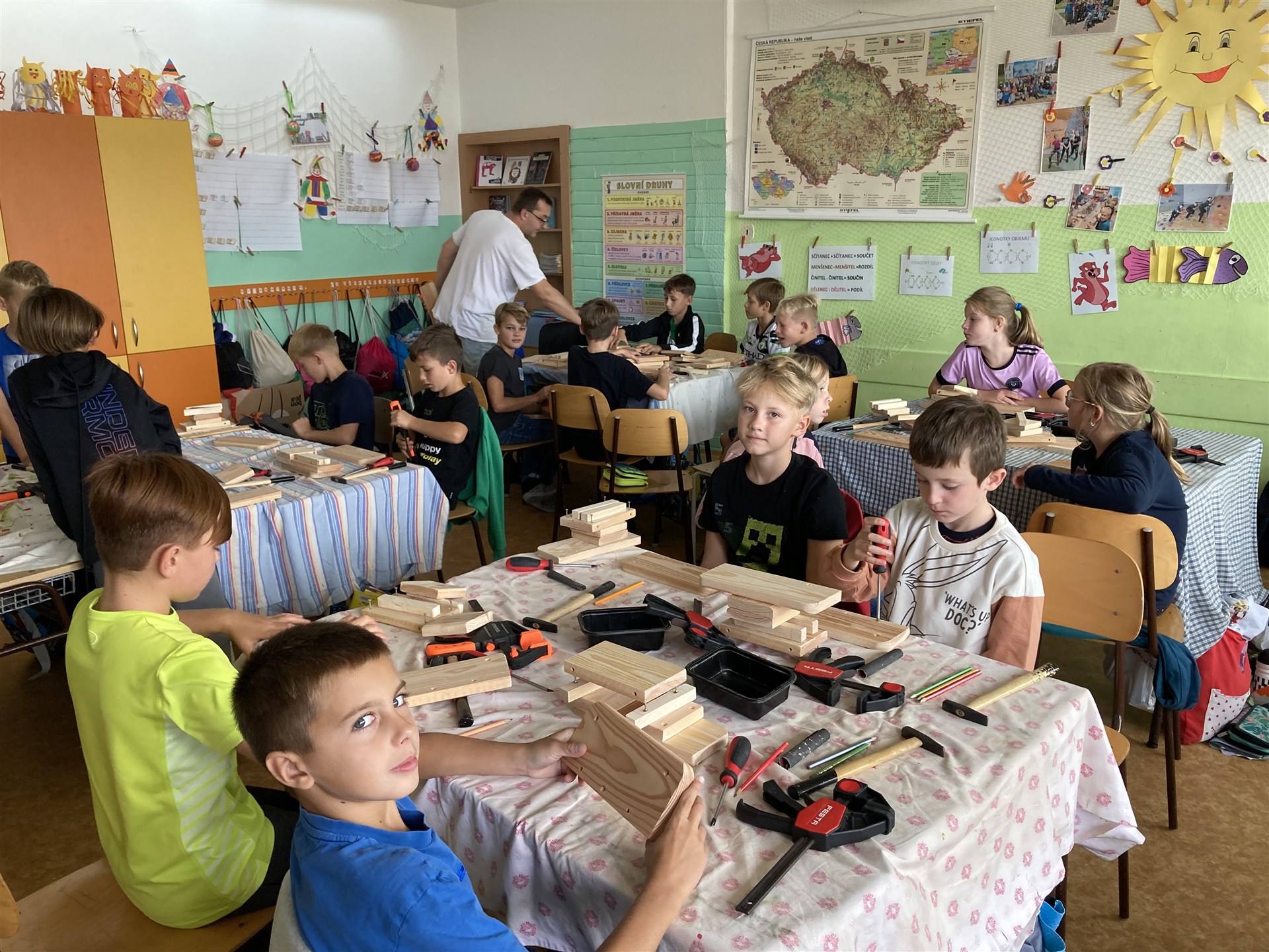Návštěva truhláře ve 4. A