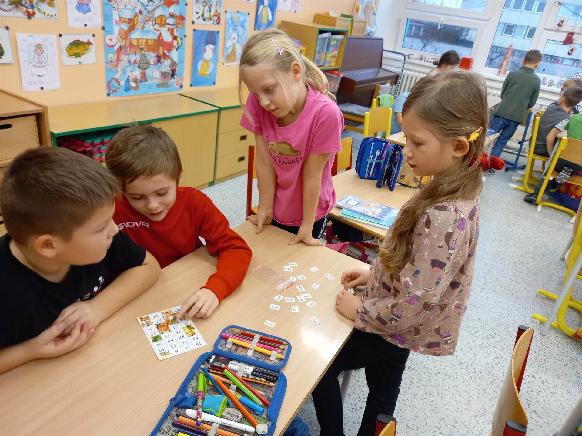 Matematické loto - skupinová práce (sčítání a odčítání do 100)