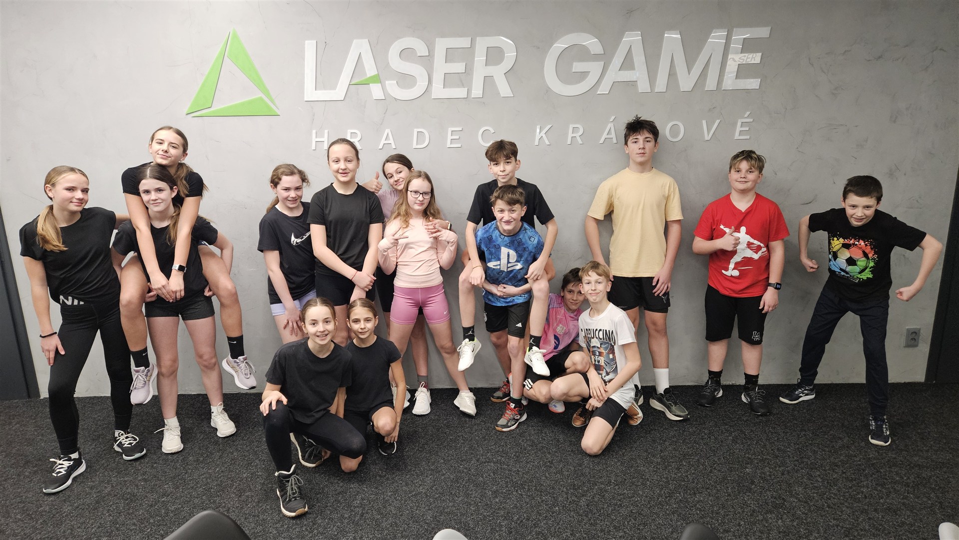 Vysvědčení a laser game