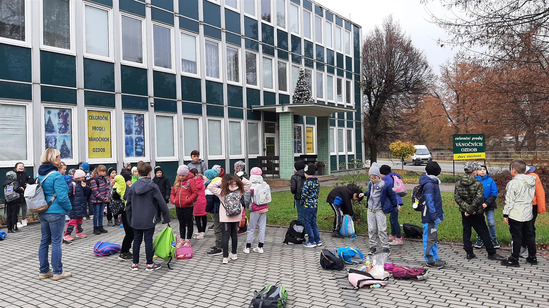 Exkurze - Vánoční ozdoby ve Dvoře Králové n. L. (7. 11. 2022)